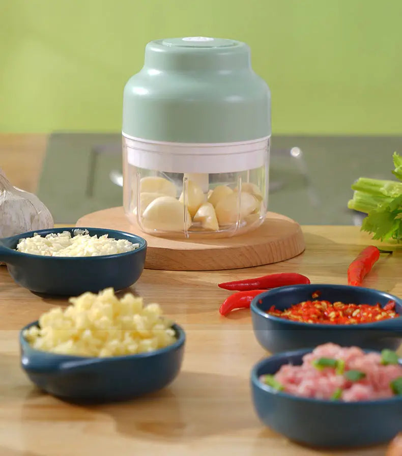 Portable Electric Mini Chopper – USB Rechargeable Garlic & Veggie Chopper
